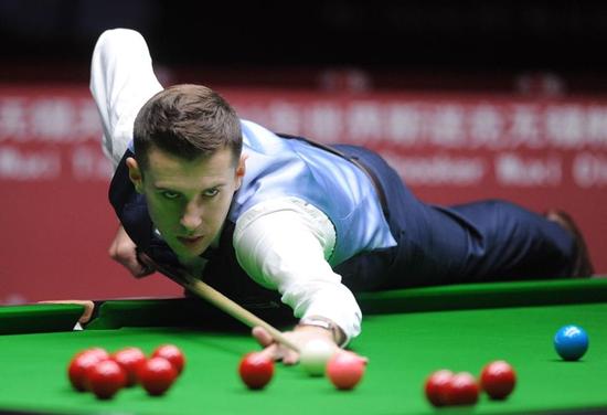 在激烈的竞 在激烈的竞