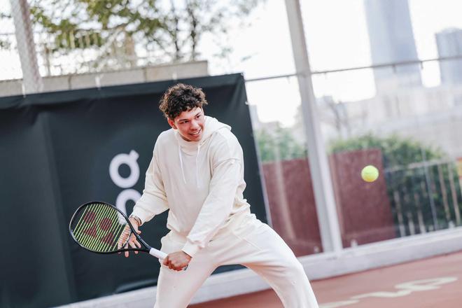 用实际表现 用实际表现