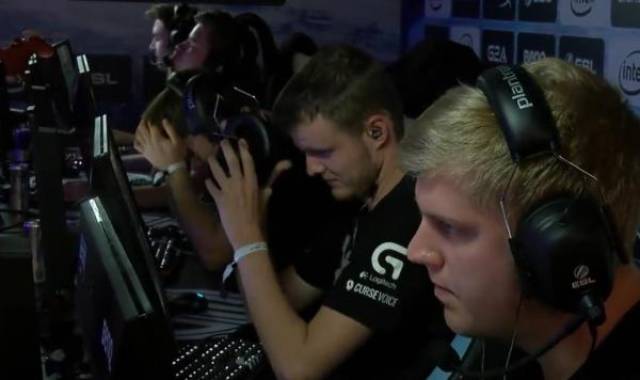 在耐心等待 在耐心等待