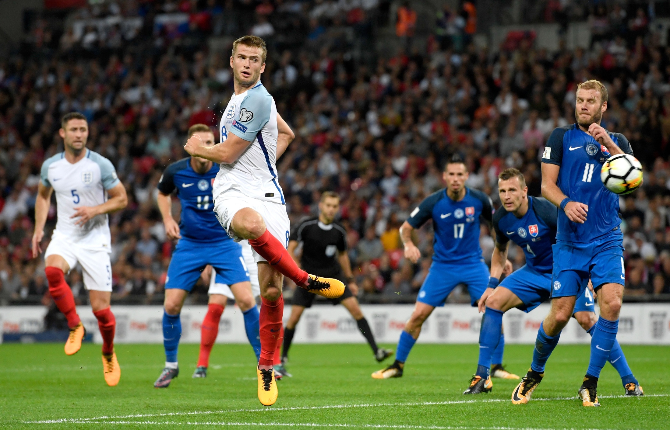 万变的场上 万变的场上